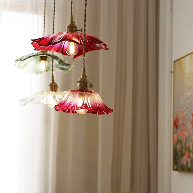 Vintage glazen plafondlamp met bloemenmotief, retro art deco hanglamp
