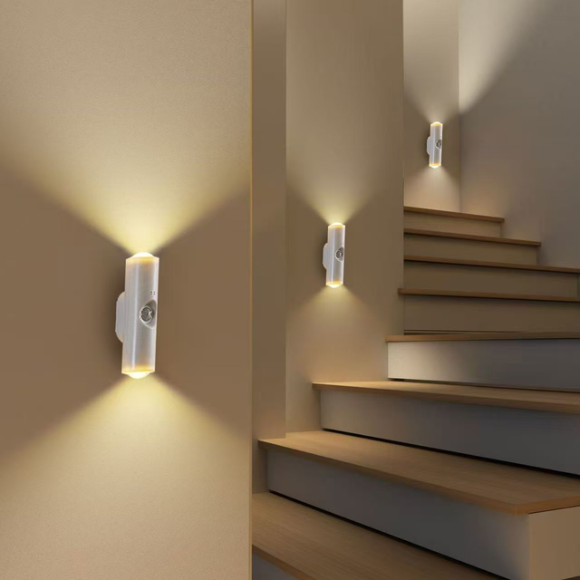 Nachtlampje met bewegingssensor, 7 kleuren, draadloze LED-wandlamp